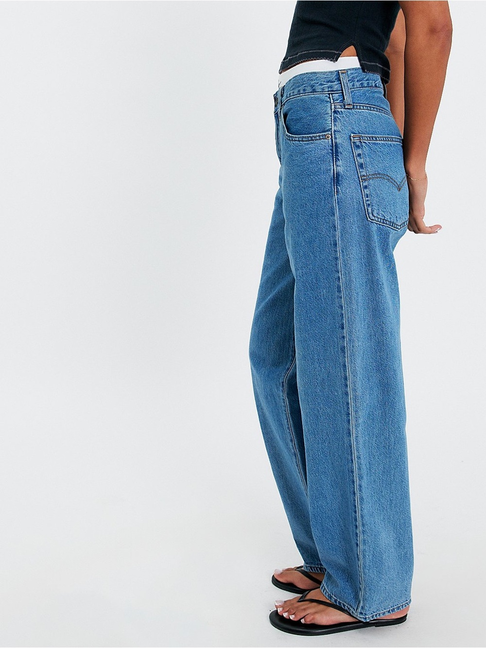 Levi’s Baggy Dad Jean - Picture 2 of 3